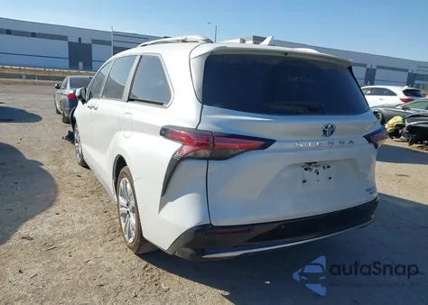 2022 Toyota Sienna Platinum z USA, uszkodzony, nr VIN 5TDERKEC5NS074982
